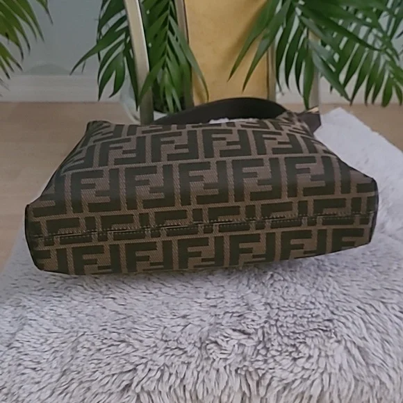 Vintage Fendi Zucca Bag ❤️ - Picture 3 of 10